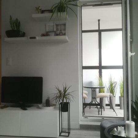 Obroncow Wybrzeza Apartment Gdansk Bagian luar foto