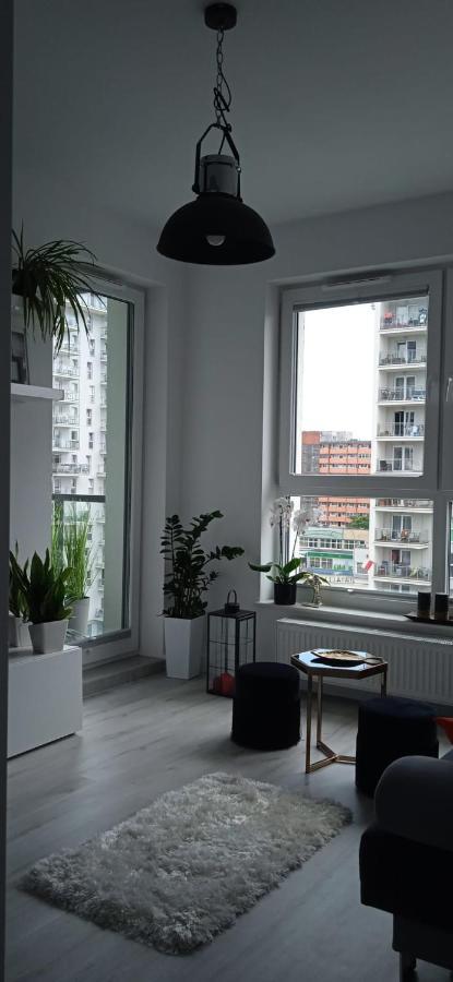 Obroncow Wybrzeza Apartment Gdansk Bagian luar foto