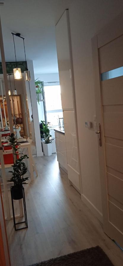 Obroncow Wybrzeza Apartment Gdansk Bagian luar foto